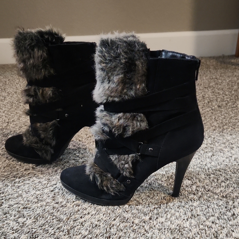 Aldo Black Heeled Boots with Fur Trim